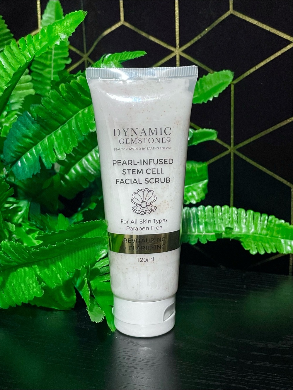 Dynamic Gemstone Pearl-Infused Stem Cell Facial Scrub